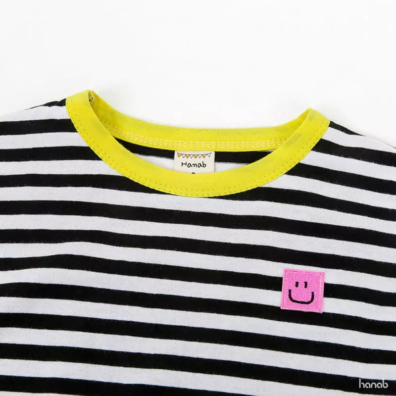 kids striped tee yellow trim pink smiley face patch black white